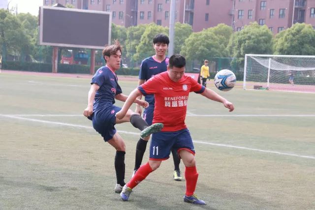 谈球吧 - 勇士今日与快船交锋：巴特勒、穆迪与波尔津吉斯缺阵
